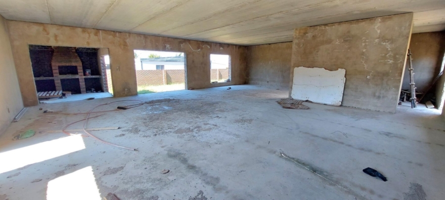 6 Bedroom Property for Sale in Sunrise On Sea Eastern Cape
